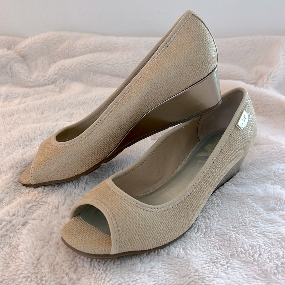 Anne Klein Kenzii peep-toe wedges